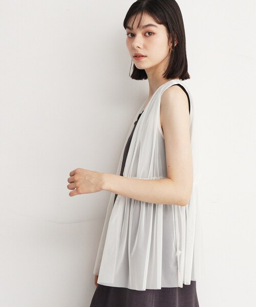 新品 Loungedress フェザーベスト ベージュ フェザーベスト | LOUNGEDRESS(ラウンジドレス)レディース | PAL