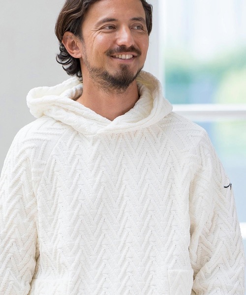 CALL&RESPONSE(コールアンドレスポンス)の「mpa3527-ヘリンボーン-ニットパーカー-サイセンタク(パーカー・メンズ・ベージュ/ホワイト・2/4/5)」の1枚目の写真