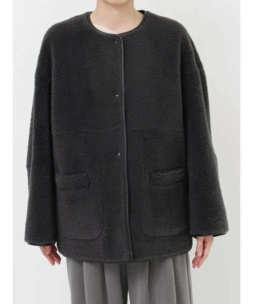 LAGUNAMOON(ラグナムーン)の「リバーシブルボアムートンブルゾン(ブルゾン・レディース・アイボリー/チャコールグレー・FREE)」の17枚目の写真