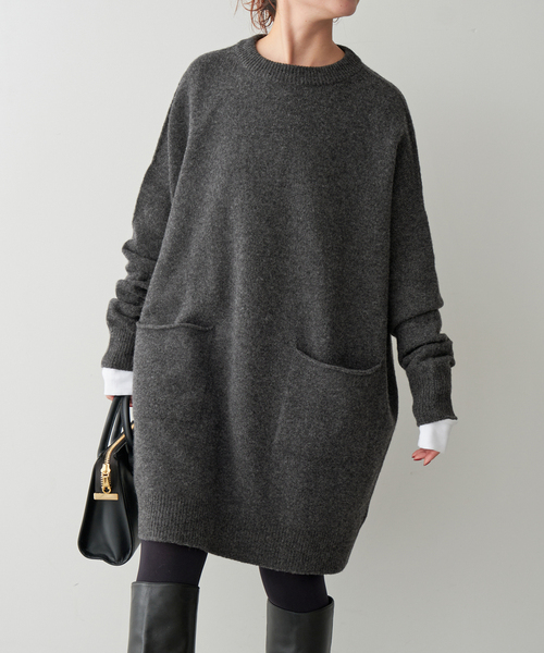 Spick & Span(スピックアンドスパン)の「クルーネック ワイドチュニック プルオーバー(ニット/セーター・レディース・チャコールグレー/ベージュ・FREE)」の7枚目の写真