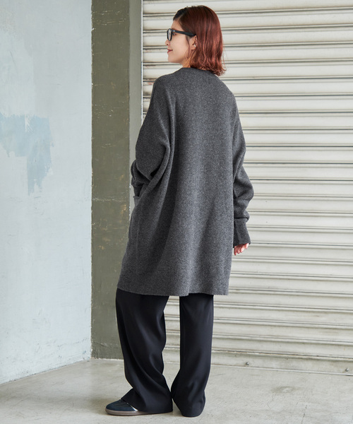 Spick & Span(スピックアンドスパン)の「クルーネック ワイドチュニック プルオーバー(ニット/セーター・レディース・チャコールグレー/ベージュ・FREE)」の8枚目の写真