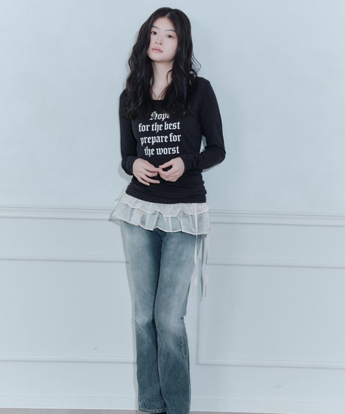 FCMM(エフシーエムエム)の「LETTRING L/S TEE/レタリングロングスリーブT(Tシャツ/カットソー・レディース・ホワイト/ブラック/グレー・MEDIUM/SMALL)」の4枚目の写真