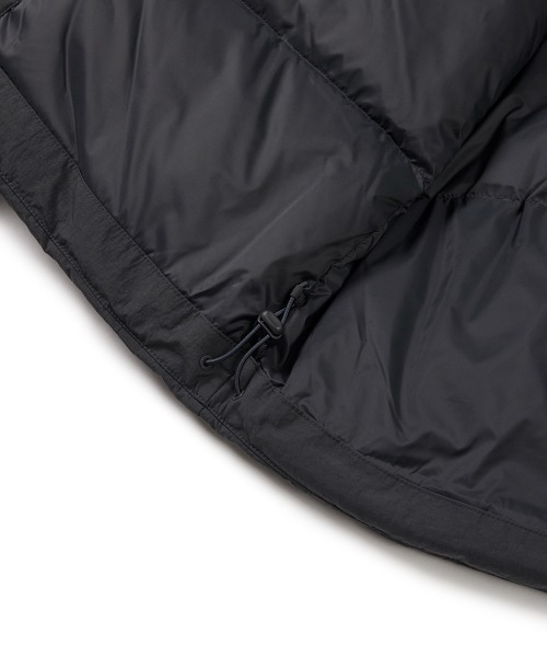 Snow Peak(スノーピーク)の「City Camper hood heavy down jacket(ダウンジャケット/コート・メンズ・チャコール/ベージュ系その他/カーキ系・L/2XL/XL/3XL)」の5枚目の写真