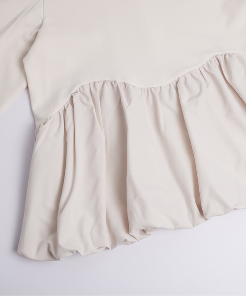 AMELY（エミリー）の「バルーンペプラムドッキングトップス（Tシャツ/カットソー・レディース・ブラック/杢グレー/ベージュ・フリー）」の22枚目の写真