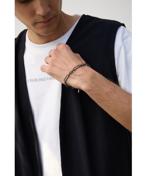 AZUL by moussy（アズールバイマウジー）の「ランダムスクエアチェーンブレスレット（ブレスレット・メンズ・ブラック/シルバー・FREE）」の3枚目の写真