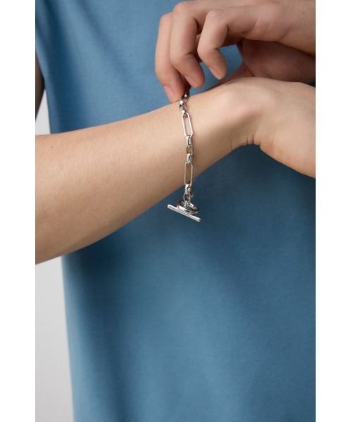 AZUL by moussy（アズールバイマウジー）の「ランダムスクエアチェーンブレスレット（ブレスレット・メンズ・ブラック/シルバー・FREE）」の8枚目の写真