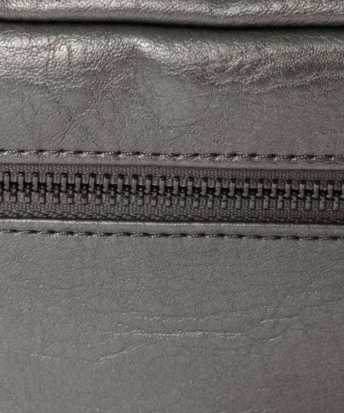 LEPSIM（レプシィム）の「フェイクレザーマルチポケットショルダー　250432（ショルダーバッグ・レディース・ブラウン/ガンメタ/ブラック・ONE SIZE）」の8枚目の写真