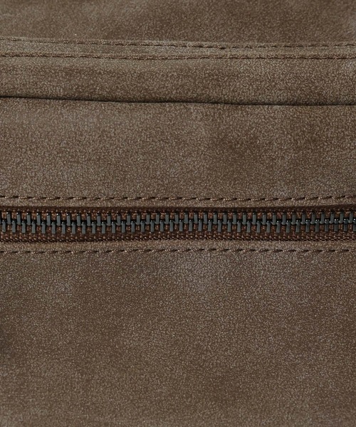LEPSIM（レプシィム）の「フェイクレザーマルチポケットショルダー　250432（ショルダーバッグ・レディース・ブラウン/ガンメタ/ブラック・ONE SIZE）」の9枚目の写真