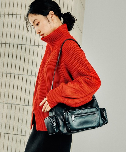 LEPSIM（レプシィム）の「フェイクレザーマルチポケットショルダー　250432（ショルダーバッグ・レディース・ブラウン/ガンメタ/ブラック・ONE SIZE）」の22枚目の写真