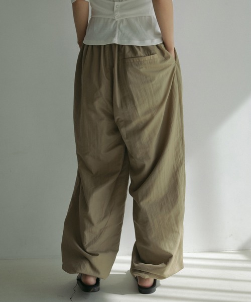 anuke nylon volume pants ホワイト - メルカリ