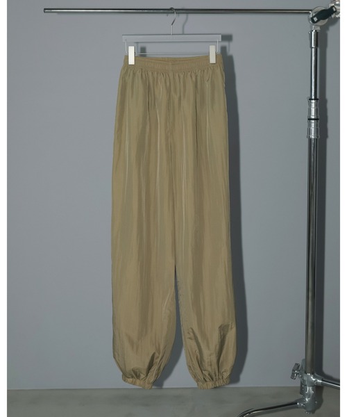 半額ストア Nylon Volume Pants（その他パンツ）｜anuke（アンヌーク）の パンツ