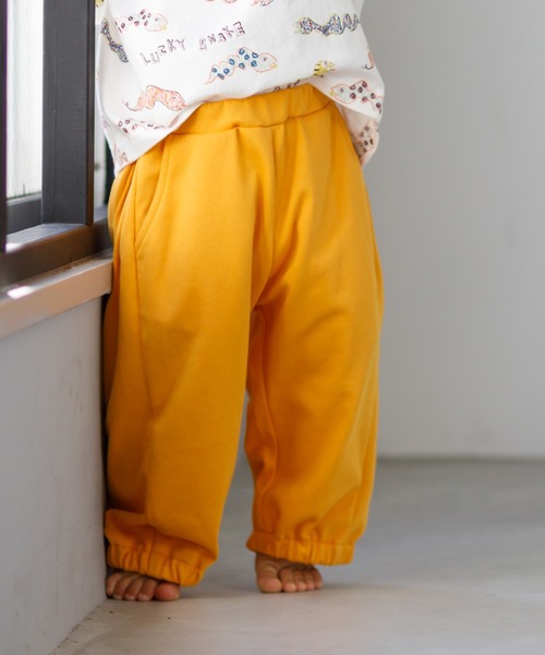 MAKE YOUR DAY（メイクユアデイ）の「たっぽりシルエット無地カットソーパンツ■80～140cm（スウェットパンツ・キッズ・グレー/ブラック/オレンジ/ピンク・80/90/100/110/120/130/140）」の4枚目の写真