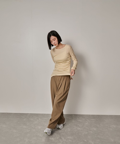 NERGY(ナージー)の「エアリータッチギャザープルオーバー(Tシャツ/カットソー・レディース・ラベンダー/ベージュ/ダークブラウン・FREE)」の4枚目の写真