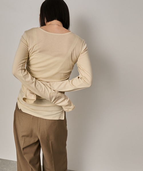 NERGY(ナージー)の「エアリータッチギャザープルオーバー(Tシャツ/カットソー・レディース・ラベンダー/ベージュ/ダークブラウン・FREE)」の20枚目の写真