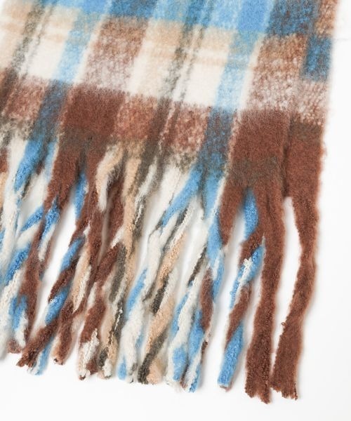 LOWRYS FARM（ローリーズファーム）の「ＢＩＧフリンジストール　 132580（マフラー・レディース・パープル/ブルー/ピンク/ブラウン/アイボリー/イエロー・FREE）」の19枚目の写真