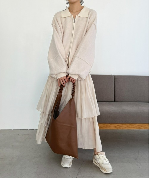 mic by Olu.(ミックバイオルドット)の「ブークレ襟付きニットカーディガン(カーディガン/ボレロ・レディース・アイボリー/グレイッシュベージュ・FREE)」の8枚目の写真