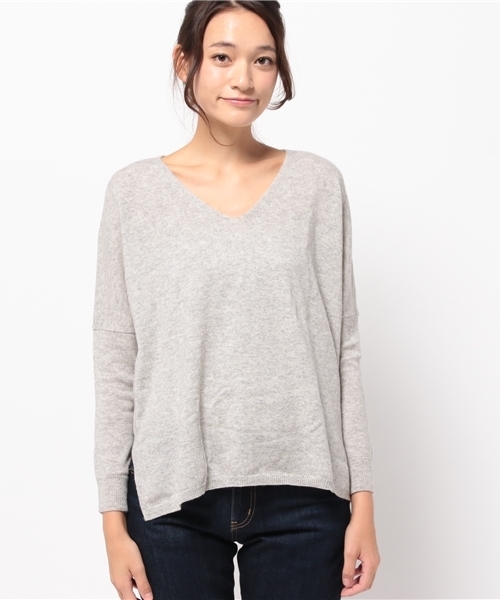 OUTLET（アウトレット）の「【DouDou】ウールカシミアVネックBigP/O（ニット/セーター・レディース・ライトグレー・MEDIUM）」の6枚目の写真