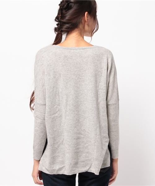 OUTLET（アウトレット）の「【DouDou】ウールカシミアVネックBigP/O（ニット/セーター・レディース・ライトグレー・MEDIUM）」の8枚目の写真