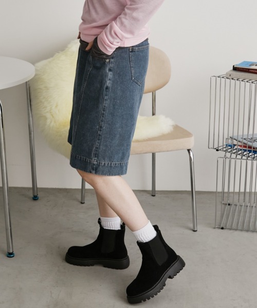Auntie Rosa Holiday(アンティローザホリデー)の「センターラインハーフデニムパンツ(デニムパンツ・レディース・ブルー/ブラック・FREE)」の4枚目の写真