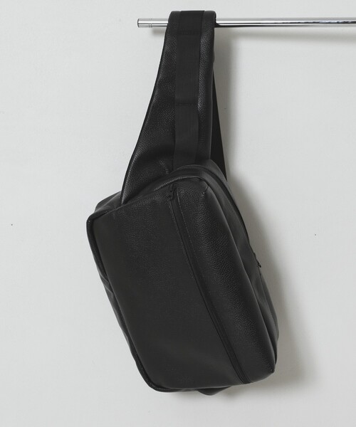Firsthand(ファーストハンド)の「Firsthand/ファーストハンド Lether Big Body Bag / ビッグボディバッグ / ワンショルダーバッグ / 撥水レザー(ボディバッグ/ウエストポーチ・メンズ・ブラック・ONE SIZE)」の20枚目の写真