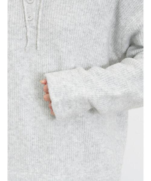 Samansa Mos2（サマンサ モスモス）の「フード付きヘンリーネック