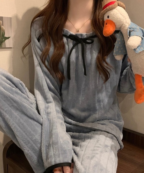 Lace Ladies(レースレディース)の「リボン付き リブ フリース ルームウェア セットアップ(ルームウェア/パジャマ・レディース・ホワイト/ブルーグレー/ピンク・M/XL)」の5枚目の写真