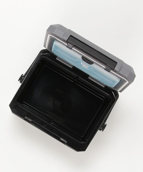 POST GENERAL（ポストジェネラル）の「POST GENERAL ポストジェネラル アイスエラ ハードシェルクーラーネオ 5L（アウトドアグッズ・メンズ・グレー・FREE）」の3枚目の写真