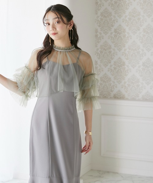 Jolie et Jolie（ジョリーエジョリー）の「ボリュームチュールスリーブ＋キャミワンピースドレス（ドレス・レディース・グレイッシュベージュ/ブラック/ダークグリーン/ブルー・M/L）」の12枚目の写真