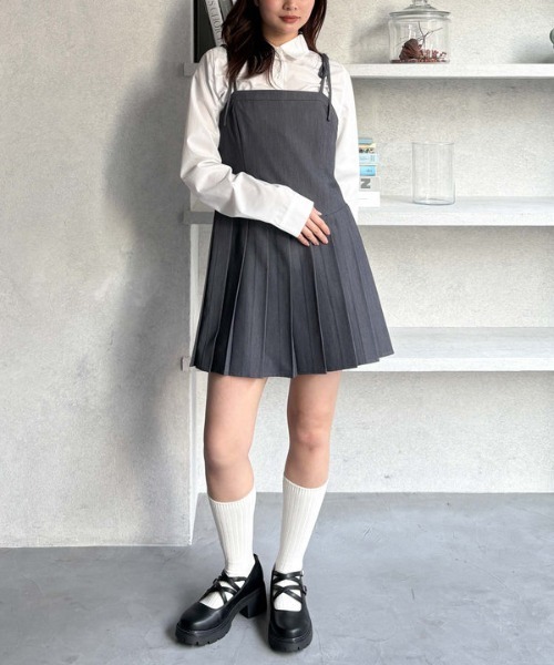 archives（アルシーヴ）の「２ｗａｙリボンプリーツミニキャミワンピース（ワンピース・レディース・アイボリー/ブラック/グレー・MEDIUM）」の5枚目の写真