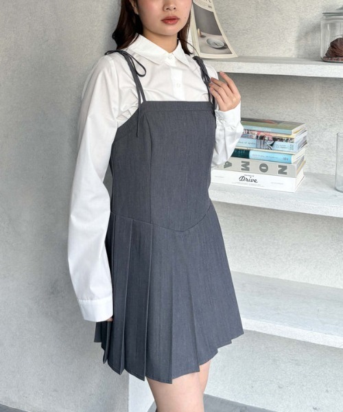 archives（アルシーヴ）の「２ｗａｙリボンプリーツミニキャミワンピース（ワンピース・レディース・アイボリー/ブラック/グレー・MEDIUM）」の10枚目の写真