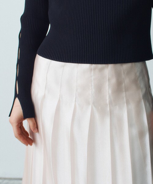 CODE A（コードエー）の「shiny sheer pleated skirt（スカート・レディース・ライトグリーン/ピンク・34/36/38）」の11枚目の写真