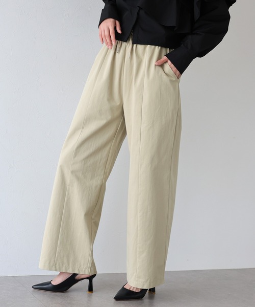 J by blue（ジェイバイブルー）の「ベーシックセンターシームパンツ（スラックス・レディース・ブラック/ベージュ・MEDIUM）」の4枚目の写真