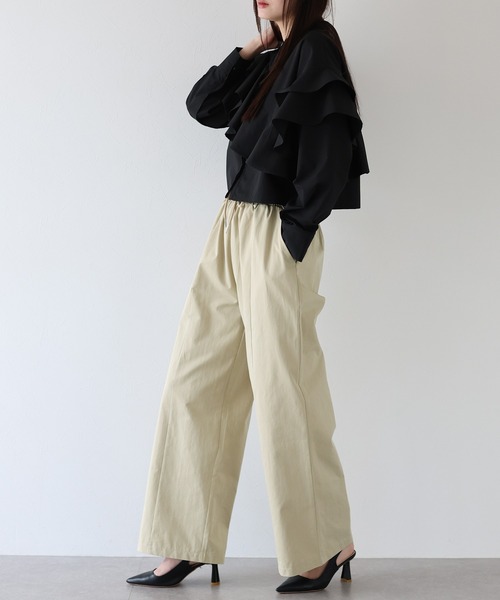J by blue（ジェイバイブルー）の「ベーシックセンターシームパンツ（スラックス・レディース・ブラック/ベージュ・MEDIUM）」の7枚目の写真