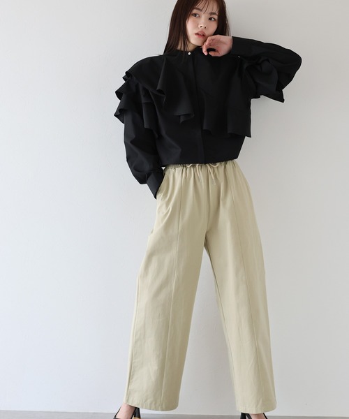 J by blue（ジェイバイブルー）の「ベーシックセンターシームパンツ（スラックス・レディース・ブラック/ベージュ・MEDIUM）」の11枚目の写真