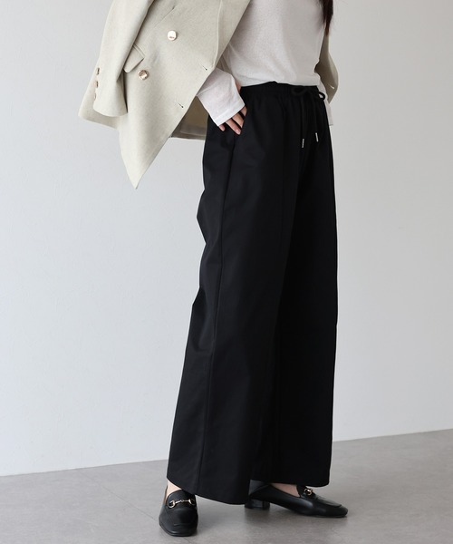 J by blue（ジェイバイブルー）の「ベーシックセンターシームパンツ（スラックス・レディース・ブラック/ベージュ・MEDIUM）」の18枚目の写真