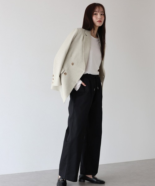 J by blue（ジェイバイブルー）の「ベーシックセンターシームパンツ（スラックス・レディース・ブラック/ベージュ・MEDIUM）」の20枚目の写真