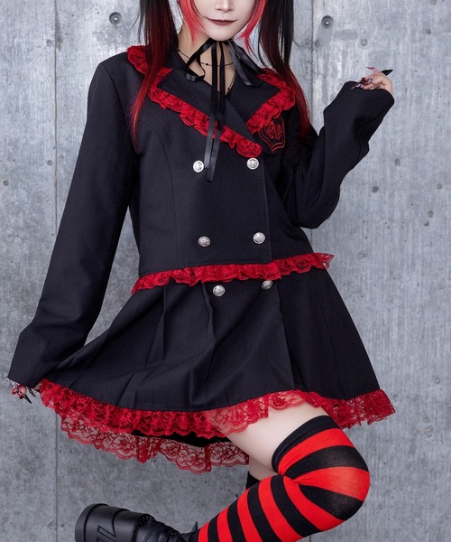 【miesrohe】ジャケットベスト/スカートセットアップ JUNOAH（ジュノア）の「サイドベルトショートベスト＋プリーツ