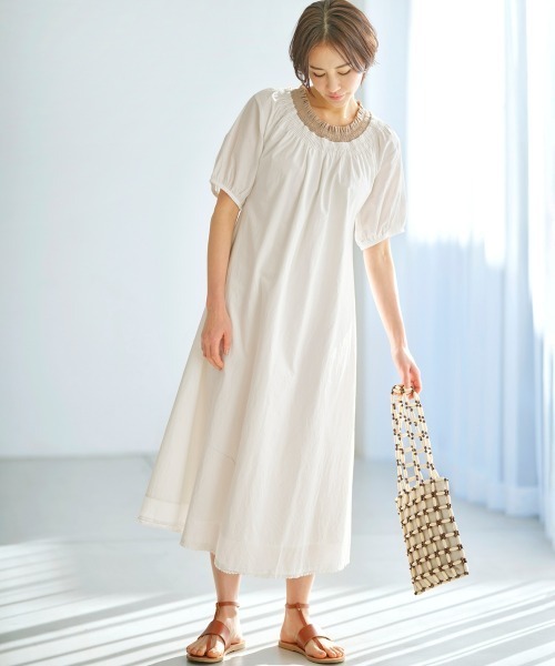 SMILE LAND(スマイルランド)の「綿100%衿配色ワンピース<大きいサイズ有>【Otona Purete】(ワンピース・レディース・ホワイト系/ブラック系・3L/LL/M/L)」の6枚目の写真