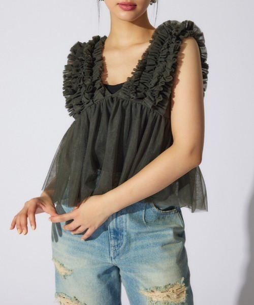 rienda（リエンダ）の「ボリュームチュールペプラムブラウス　シアートップス　ビスチェ 春服 夏服 ノースリーブトップス（シャツ/ブラウス・レディース・ホワイト/ライトベージュ/カーキ/ブラック・MEDIUM/SMALL）」の4枚目の写真