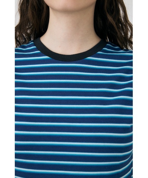 MOUSSY（マウジー）の「ROLL SLEEVE MULTI STRIPE Tシャツ（Tシャツ/カットソー・レディース・ブルー/マジェンタ・FREE）」の22枚目の写真