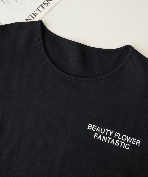 maison de LATIR(メゾンドラティール)の「抜け感たっぷりの夏服白Tシャツ。ロゴトップスとして映える、オーバーサイズシルエットが魅力のデザインTシャツ(Tシャツ/カットソー・レディース・ブラック/グレー/ホワイト・L/XL/M/2XL)」の21枚目の写真