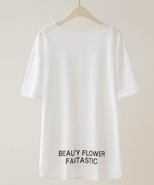 maison de LATIR(メゾンドラティール)の「抜け感たっぷりの夏服白Tシャツ。ロゴトップスとして映える、オーバーサイズシルエットが魅力のデザインTシャツ(Tシャツ/カットソー・レディース・ブラック/グレー/ホワイト・L/XL/M/2XL)」の7枚目の写真