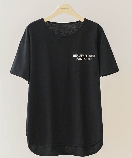 maison de LATIR(メゾンドラティール)の「抜け感たっぷりの夏服白Tシャツ。ロゴトップスとして映える、オーバーサイズシルエットが魅力のデザインTシャツ(Tシャツ/カットソー・レディース・ブラック/グレー/ホワイト・L/XL/M/2XL)」の19枚目の写真