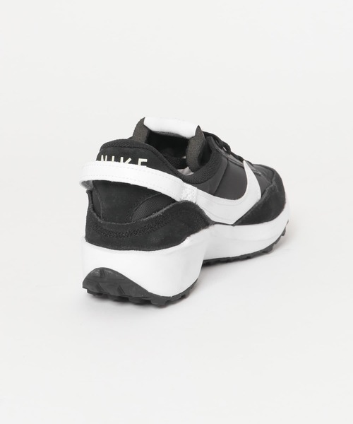 NIKE（ナイキ）の「NIKE　ウィメンズワッフルデビュー（スニーカー・レディース・ブラック・23.5/23/24）」の6枚目の写真