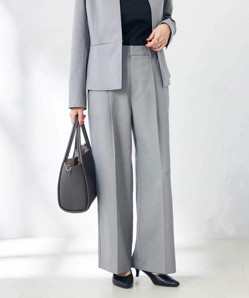 a.v.v(アーヴェヴェ)の「【洗える/ストレッチ/UVカット】麻調ワイドストレートパンツ(スラックス・レディース・グレー/ベージュ/ネイビー・34/36/38/40/42)」の2枚目の写真