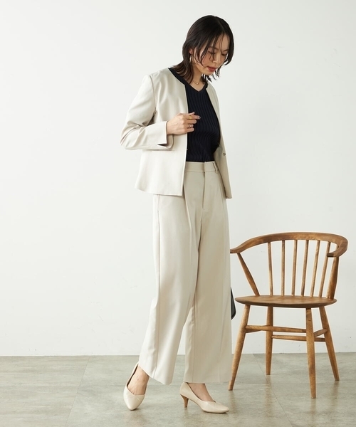 a.v.v(アーヴェヴェ)の「【洗える/ストレッチ/UVカット】麻調ワイドストレートパンツ(スラックス・レディース・グレー/ベージュ/ネイビー・34/36/38/40/42)」の10枚目の写真