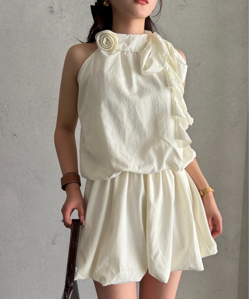 efill（エフィル）の「ロゼット フリル セットアップ ワンピース（ワンピース・レディース・アイボリー・FREE）」の2枚目の写真