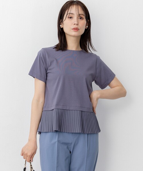 組曲 L(クミキョク オオキイサイズ)の「クールプレーティング天竺プリーツ カットソー(Tシャツ/カットソー・レディース・ブラック系/アイボリー系/グレー系・5/6)」の1枚目の写真