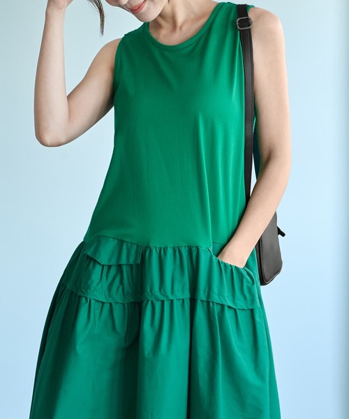 STYLE DELI(スタイルデリ)の「【Made in JAPAN】生地コンビボリュームスカートワンピース(ワンピース・レディース・ネイビー/グリーン・1/2)」の7枚目の写真