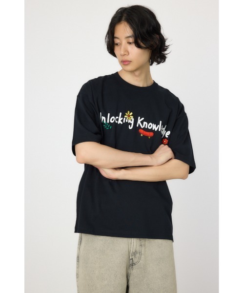 RODEO CROWNS WIDE BOWL(ロデオクラウンズワイドボウル)の「ドローイングTシャツ(Tシャツ/カットソー・メンズ・ホワイト/ブラック/パープル・MEDIUM/LARGE)」の4枚目の写真